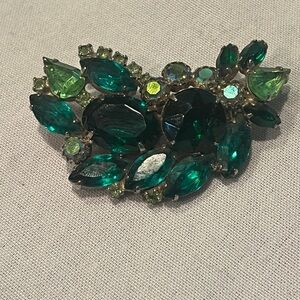 Elegant Green Gemstone Brooch